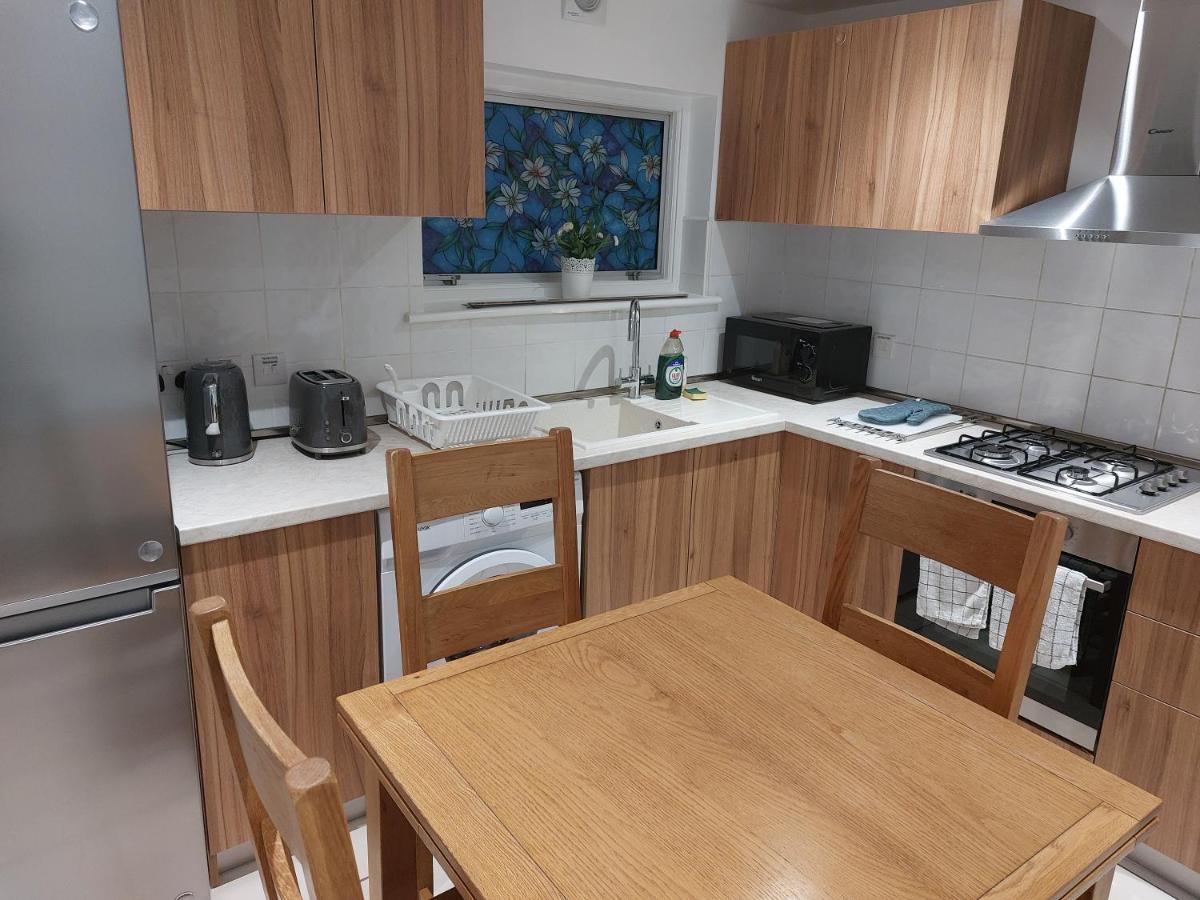 Cosy North Kensington Family Apartment For 4 Persons - Children Stay Free London Exterior photo