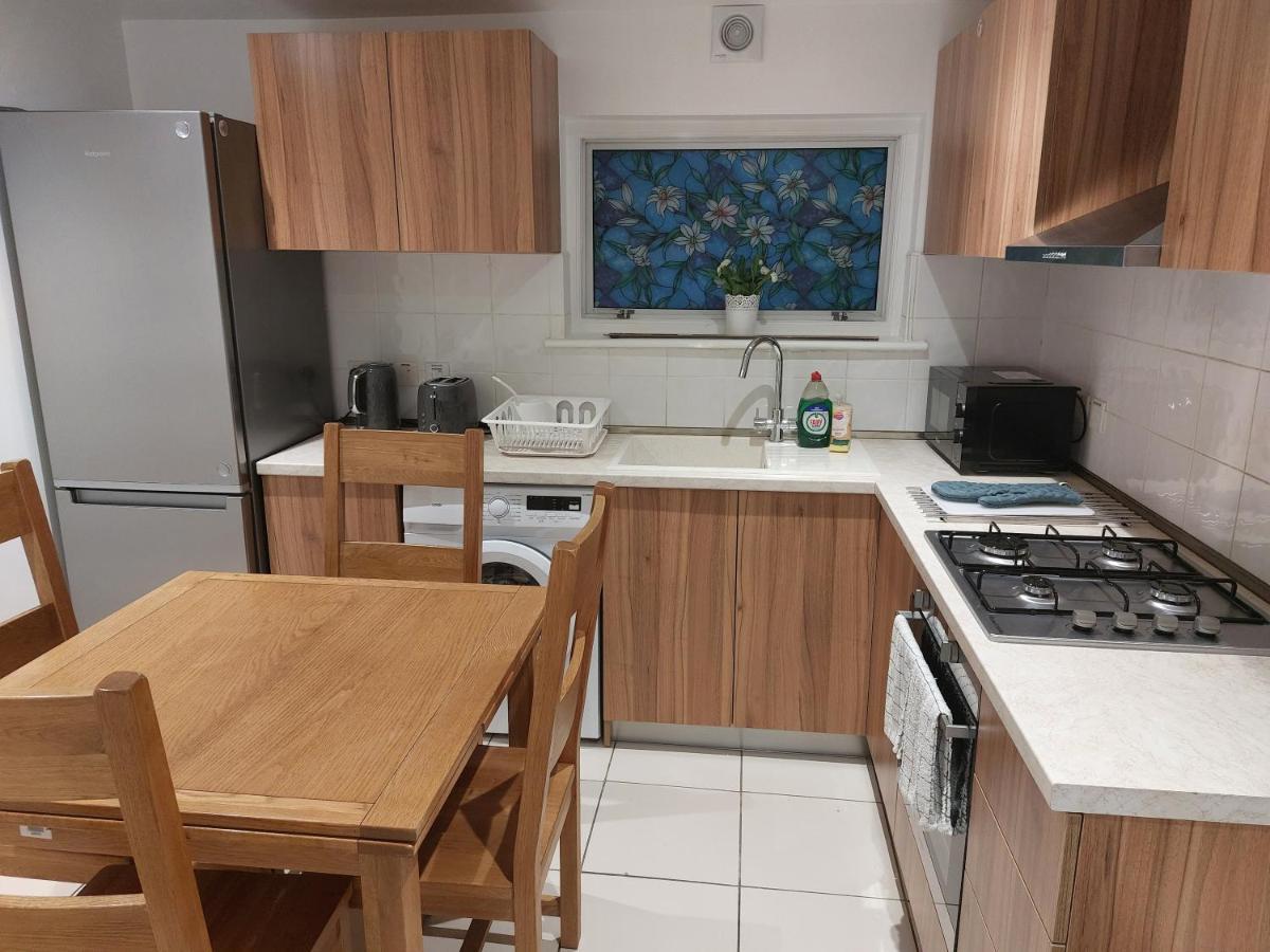 Cosy North Kensington Family Apartment For 4 Persons - Children Stay Free London Exterior photo